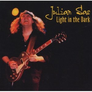 Julian Sas - Light in the Dark - CD - Kliknutím na obrázek zavřete