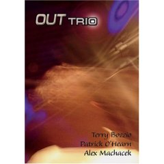 Terry Bozzio, Alex Machacek & Patrick O'Hearn - OUTtrio - DVD - Kliknutím na obrázek zavřete