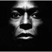 Miles Davis - Tutu - (Deluxe version) - 2CD - Kliknutím na obrázek zavřete